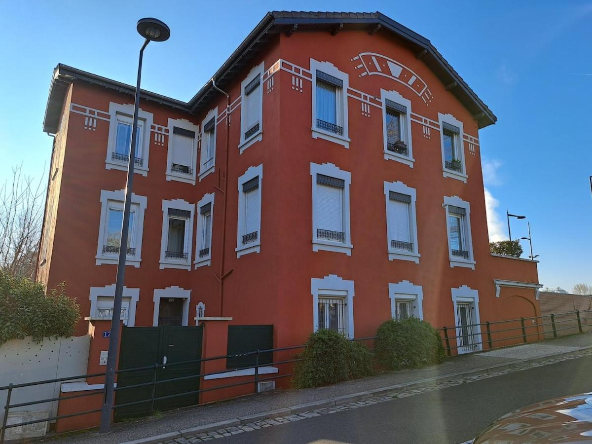 Studio Cosy Entierement Renove A Deux Pas De Lyon Fontaines-sur-Saone Exterior foto