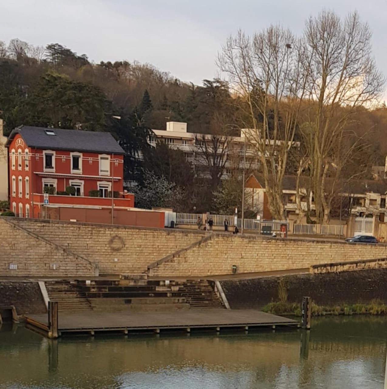 Studio Cosy Entierement Renove A Deux Pas De Lyon Fontaines-sur-Saone Exterior foto